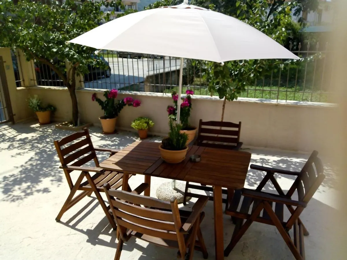 Maza House Apartment Stavros